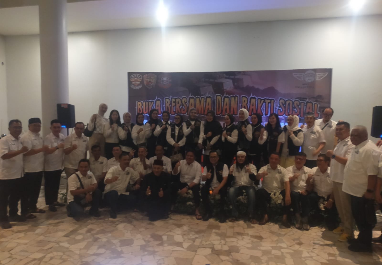 Giat HDCI dan TLCI Buka Bersama Serta Aksi Sosial Santuni Anak Yatim