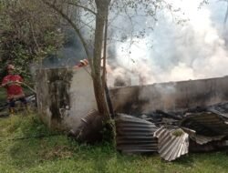 Kebakaran Landa Kompleks Perumahan Guru SD di Serbelawan, Kerugian Ditaksir Rp200 Juta