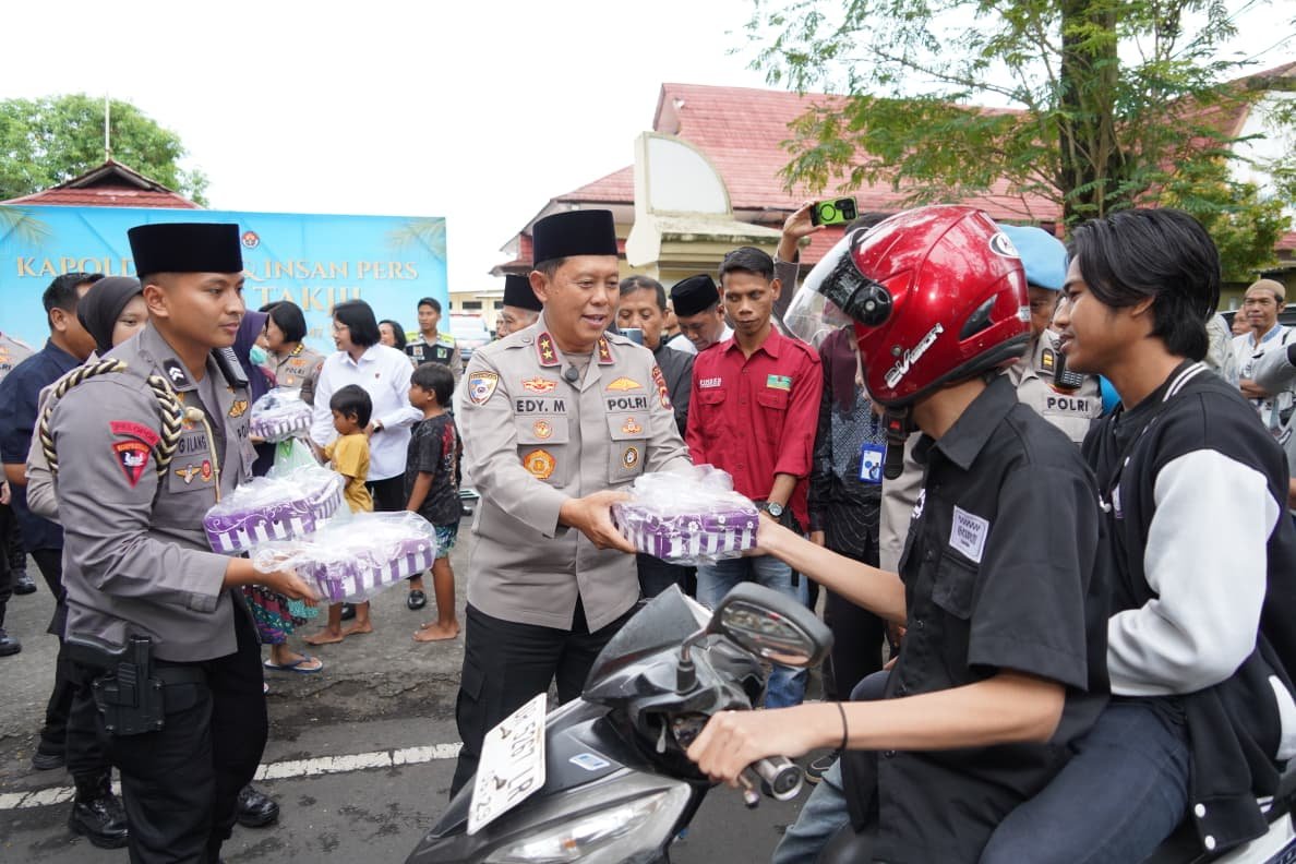 Bagi Takjil hingga Tausiyah, Kapolda NTB Pererat Silaturahmi dengan Insan Pers