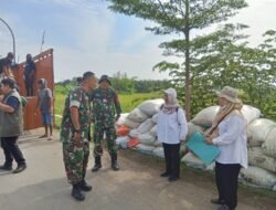 Kodim 0614/Kota Cirebon Bersama Bulog Laksanakan Sergab di Kelurahan Larangan