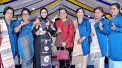 Ketua TP PKK Simalungun Hadiri Hari Jadi ke-22 Kabupaten Samosir di Waterfront Pangururan