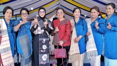 Ketua TP PKK Simalungun Hadiri Hari Jadi ke-22 Kabupaten Samosir di Waterfront Pangururan