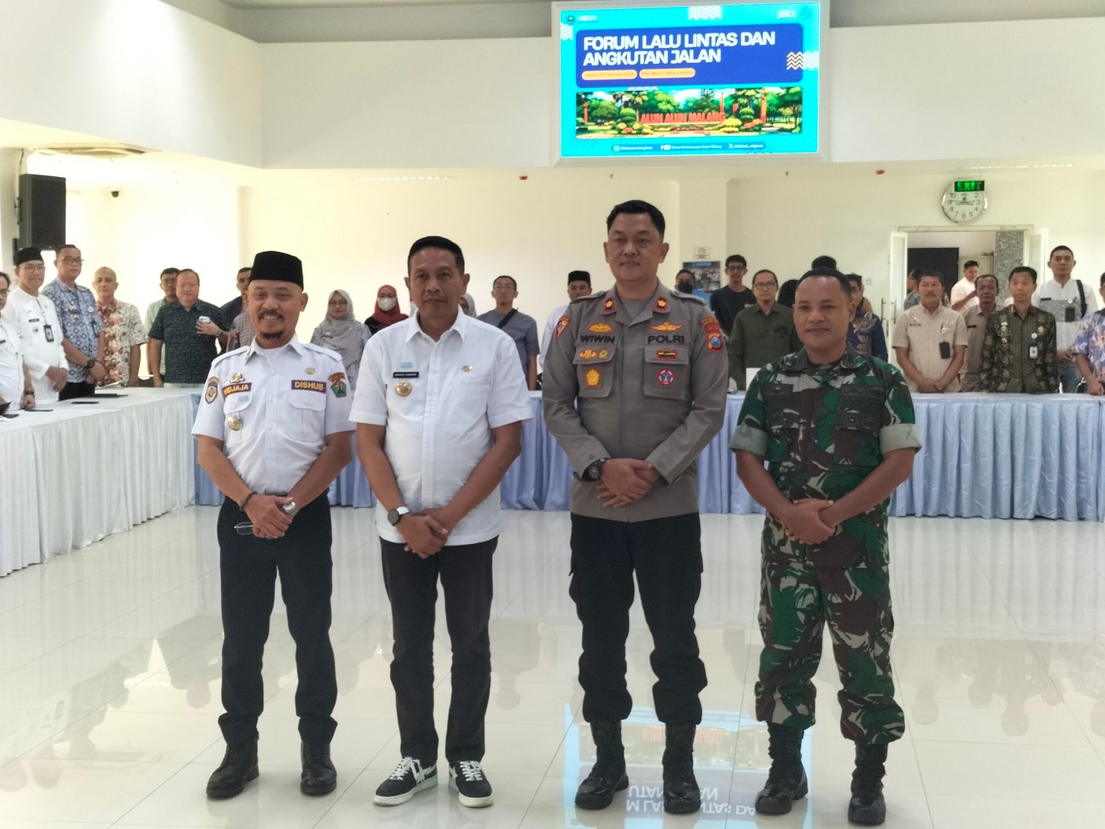 Pemkot Malang Siapkan Jalan Merdeka Selatan Jadi Solusi Sementara PKL dan Parkir Alun-Alun