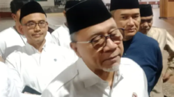 Zulkifli Hasan Tinjau Program Makan Bergizi Gratis di Ponpes Al Munawariyah Malang