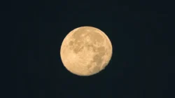 Fenomena “Blood Moon” Hiasi Langit Kota Manado Selama 80 Menit