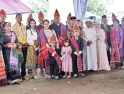 Bupati Simalungun Hadiri Pesta Parerean Tugu Tambak Pomparan Op Bima Sinaga di Nagori Saribuasi