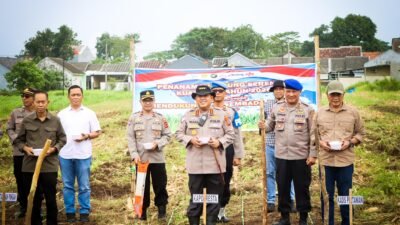 Polresta Cirebon Tanam Jagung Serentak Dukung Program Swasembada Pangan Nasional