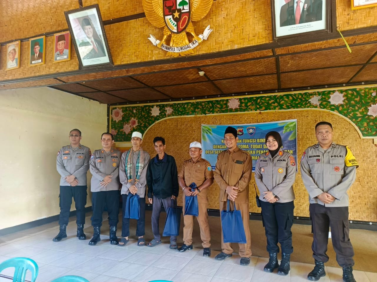 Perkuat Kemitraan dengan Masyarakat, Ditbinmas Polda NTB Gelar Pertemuan Kamtibmas di Desa Sesela