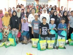 “Ramadhan Berkah”, TP PKK dan DWP Simalungun Salurkan Ratusan Paket Sembako untuk Warga
