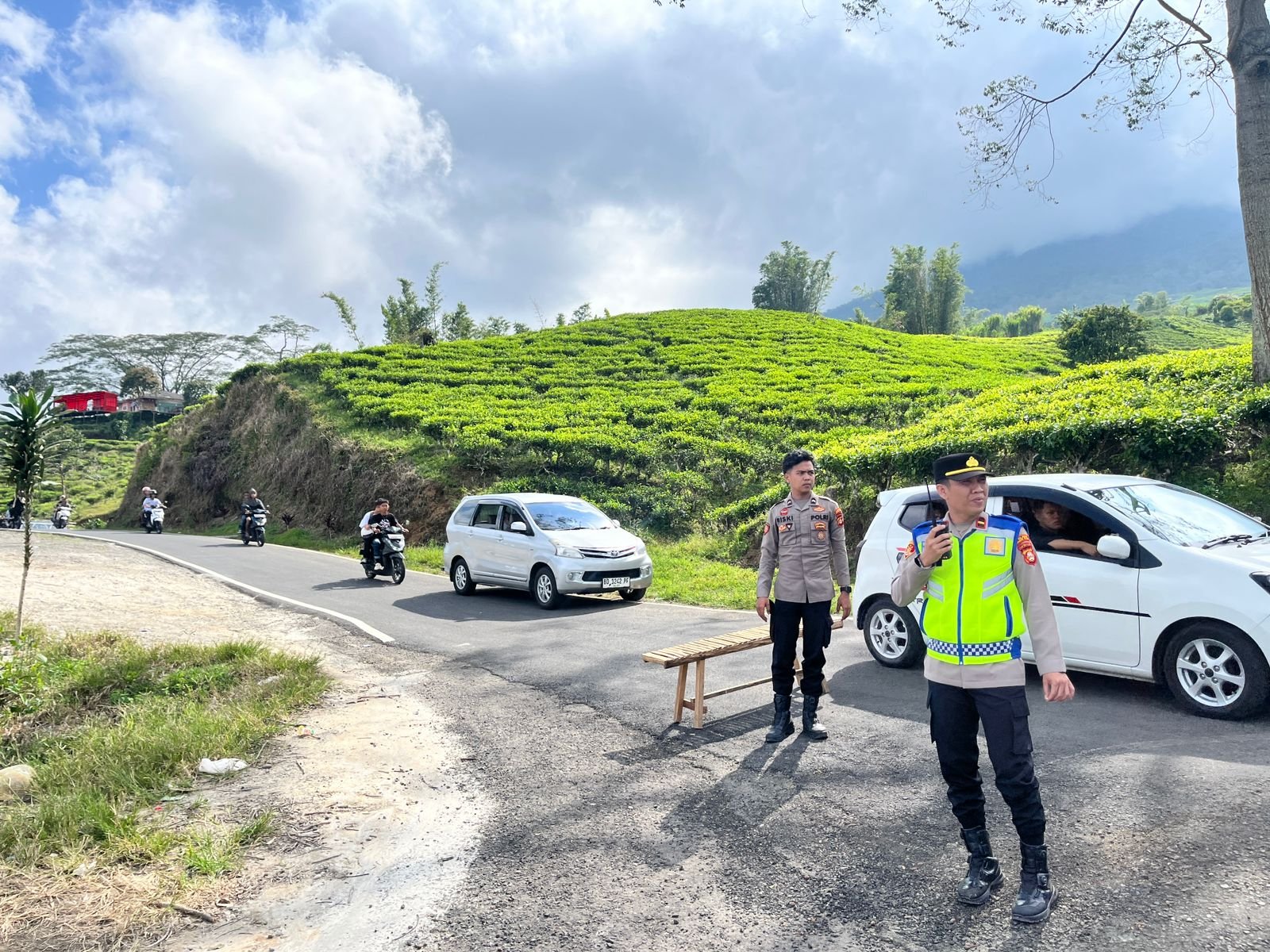 Wisata Gunung Dempo Membludak, Polisi Turun Tangan Amankan Lonjakan Pengunjung
