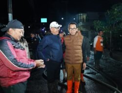 Wali Kota Nurochman Tinjau Banjir di Desa Punten, Pastikan Penanganan Darurat Berjalan Cepat