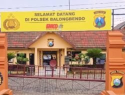 Diduga Sebar Foto Tangkapan ke Medsos, Kapolsek Balongbendo Disorot Media: Kapolresta Sidoarjo Diminta Segera Evaluasi