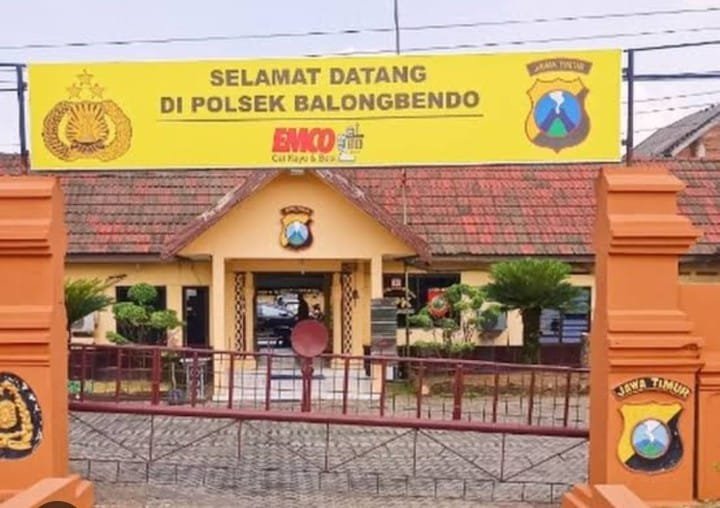 Diduga Sebar Foto Tangkapan ke Medsos, Kapolsek Balongbendo Disorot Media: Kapolresta Sidoarjo Diminta Segera Evaluasi