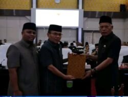 Wawako Azhar Sampaikan LKPj 2025 di DPRD