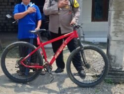 INOVASI MAS BHABIN SIDOMUKTI MELALUI PATROLI BERSEPEDA, MENDUKUNG KEBIJAKAN EFISIENSI BBM DAN MEMPERKUAT POLRI YANG HUMANIS