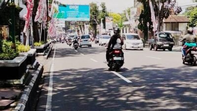 Mobil Boks Diduga Distribusi MBG Terekam Ugal-ugalan di Magelang, Polisi Lakukan Penelusuran