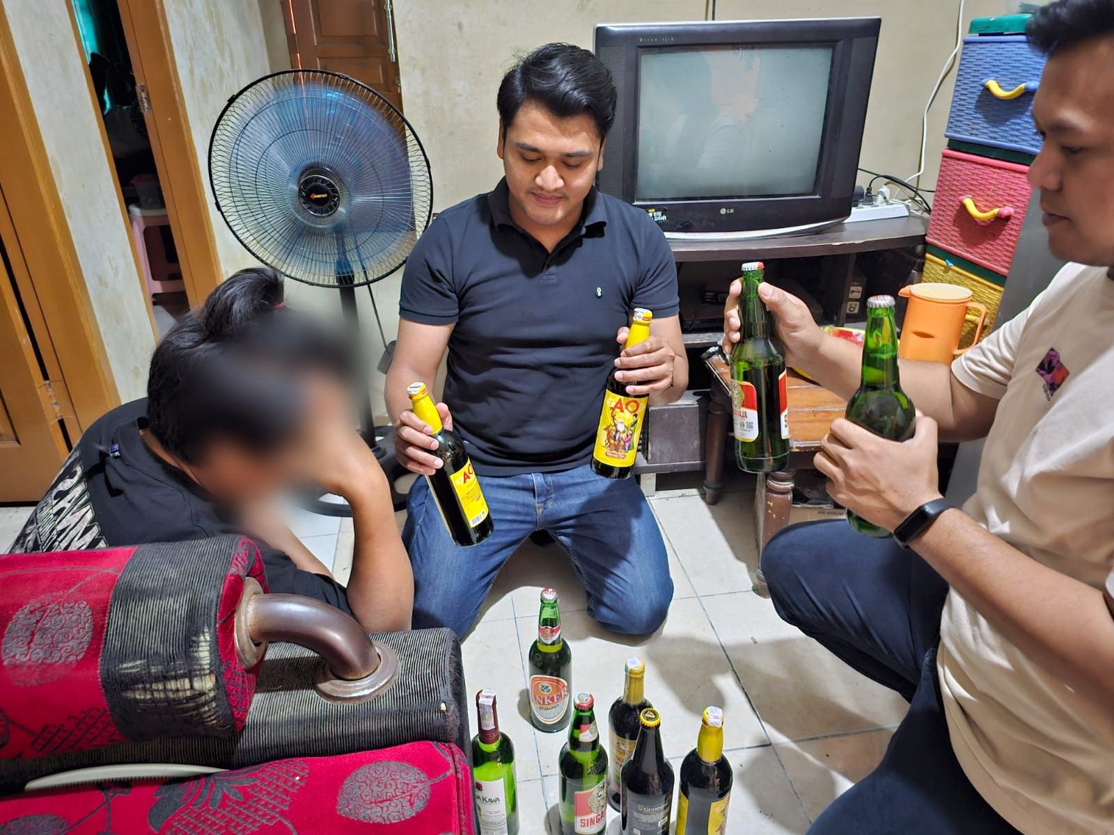 Polresta Cirebon Sita 363 Botol Miras Hasil Razia Pekat