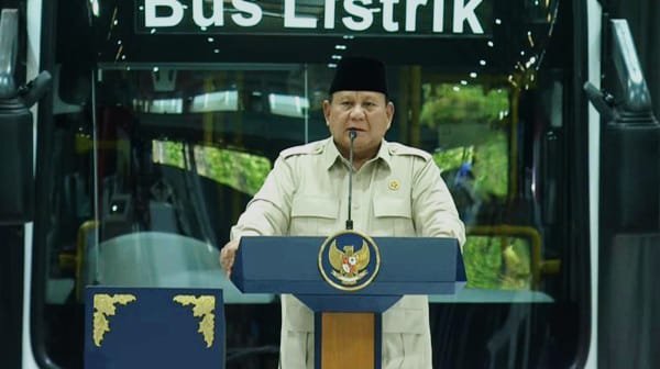 Presiden Resmikan Pabrik Kendaraan Listrik Komersial Pertama di Magelang
