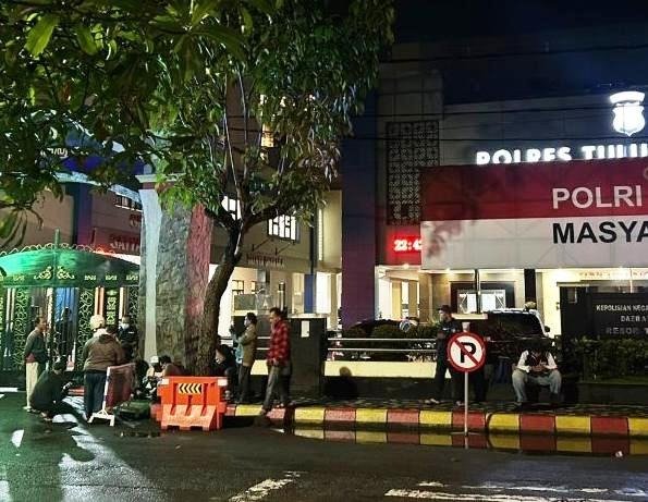 Operasi Tangkap Tangan KPK di Tulungagung: Bupati Gatut Sunu dan Belasan Pejabat Diamankan