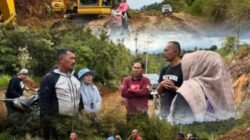 Bupati Monadi Terjun Langsung, Perbaikan Jalan Renah Pemetik Dikebut