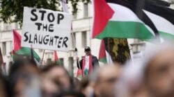 Demo “Lawan Larangan” Berujung Penangkapan Massal! 500+ Orang Diciduk Polisi London, Begini Kronologinya!!