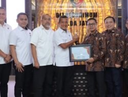 Keberhasilan Ungkap Kasus Vandalisme Jaringan, Satreskrim Polres Batu Terima Penghargaan dari PT. Telkomsel Indonesia