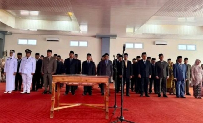 Bupati Monadi Lantik Puluhan Pejabat, Ini Nama-namanya!!