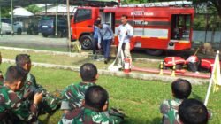 Kodim 0614/Kota Cirebon Gelar Latihan Pemadaman Kebakaran Bersama Tim Damkar