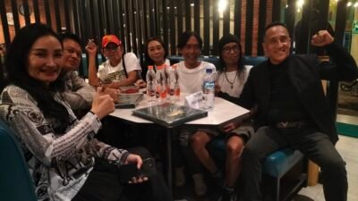 Dekata Cafe Jadi Panggung Kreativitas, Totok Tewel Tampil Memukau di Malang