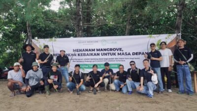 Grand Mercure Malang Mirama Pimpin Aksi Tanam Mangrove di Pantai Tamban pada Peringatan Hari Bumi 2026