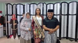 Putri Malang Berprestasi Dunia, Almira Lathifa Zulfa Audiensi dengan Bupati Usung Batik Lokal ke Kancah Internasional
