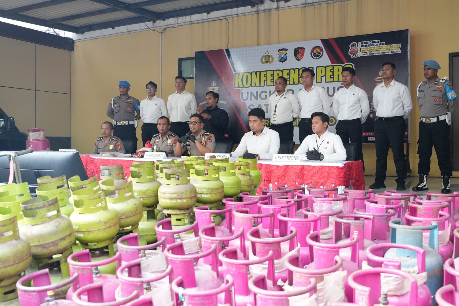 Polresta Sidoarjo Ungkap Sindikat Elpiji Oplosan di Rumah Kontrakan