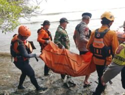 Anak Hanyut di Sungai Kriyan Ditemukan, Babinsa Turut Evakuasi Jenazah di Hari Ketiga Pencarian