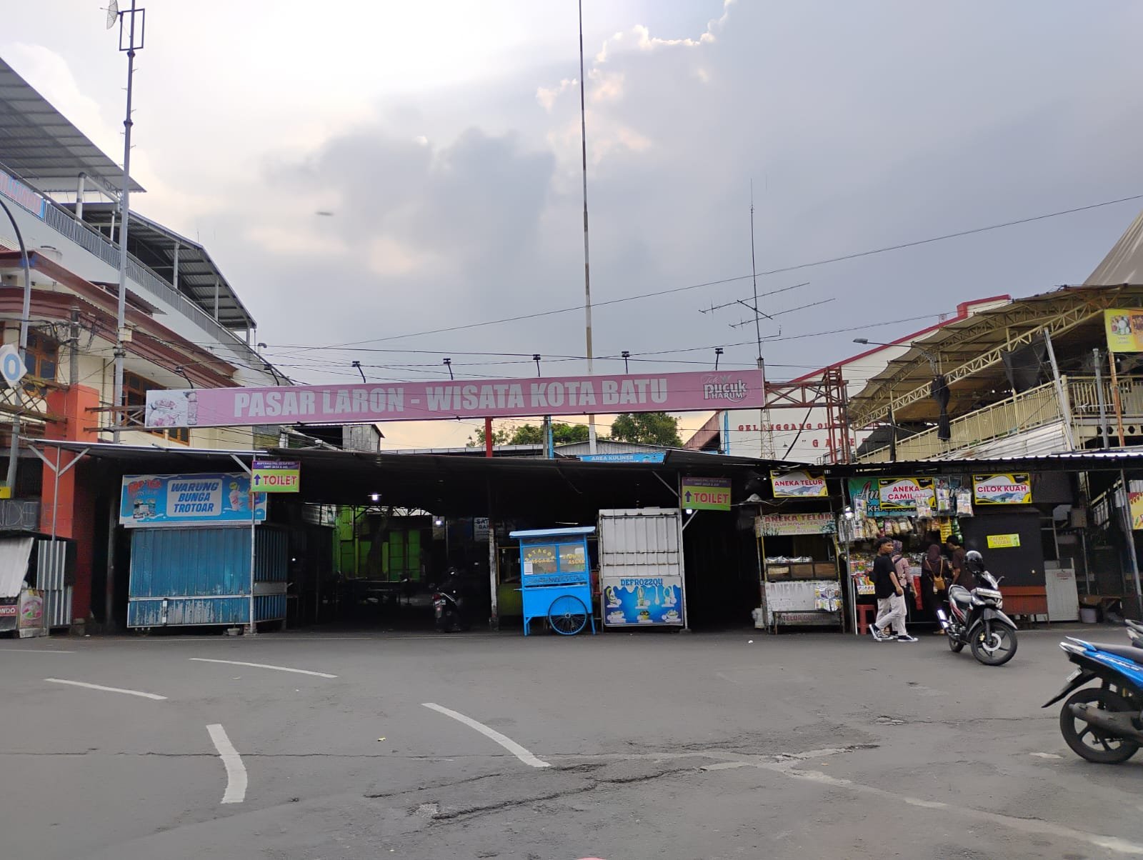 Unit Tipikor Satreskrim Polres Batu Selidiki Dugaan Pungli di Pasar Laron Alun-Alun Kota Batu