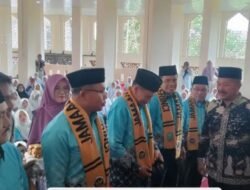 Bupati Monadi Lepas 413 Jamaah Haji Kerinci