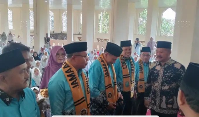 Bupati Monadi Lepas 413 Jamaah Haji Kerinci