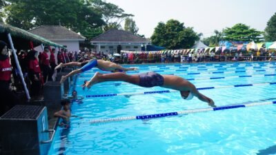 Pangdivif 2 Kostrad Buka Kejuaraan Renang 2026