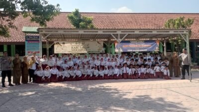 Polsek Wonoayu Sosialisasikan Anti Bullying kepada Siswa SDN Lambangan