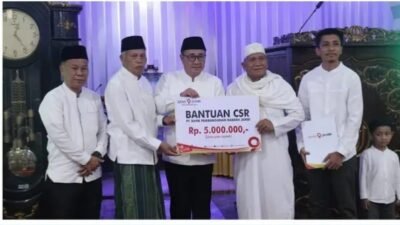 Safari Jumat Pemkot Sungai Penuh, Wako Alfin Soroti Penataan Kota dan Kebersihan dan Salurkan Bantuan CSR 5 Juta Dari Bank Jambi