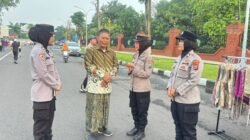 Polwan Polresta Sidoarjo Berikan Pelayanan Humanis di Car Free Day Alun-alun Sidoarjo