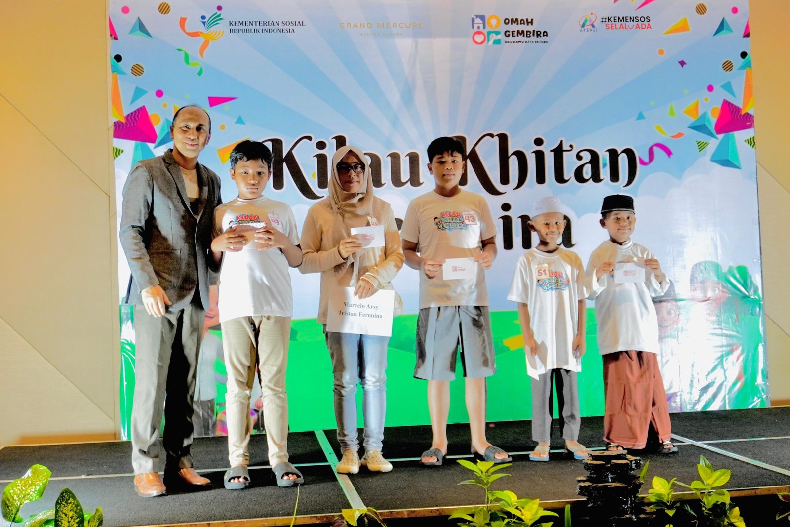 “Grand Mercure Malang Mirama dan Omah Gembira Fasilitasi 99 Disabilitas dan Dhuafa dalam Kilau Khitan Gembira”