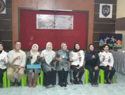 Dari Daun Jadi Karya Bernilai, Warga Binaan Lapas Perempuan Malang Ciptakan Ecoprint Mug Bersama ITN Malang
