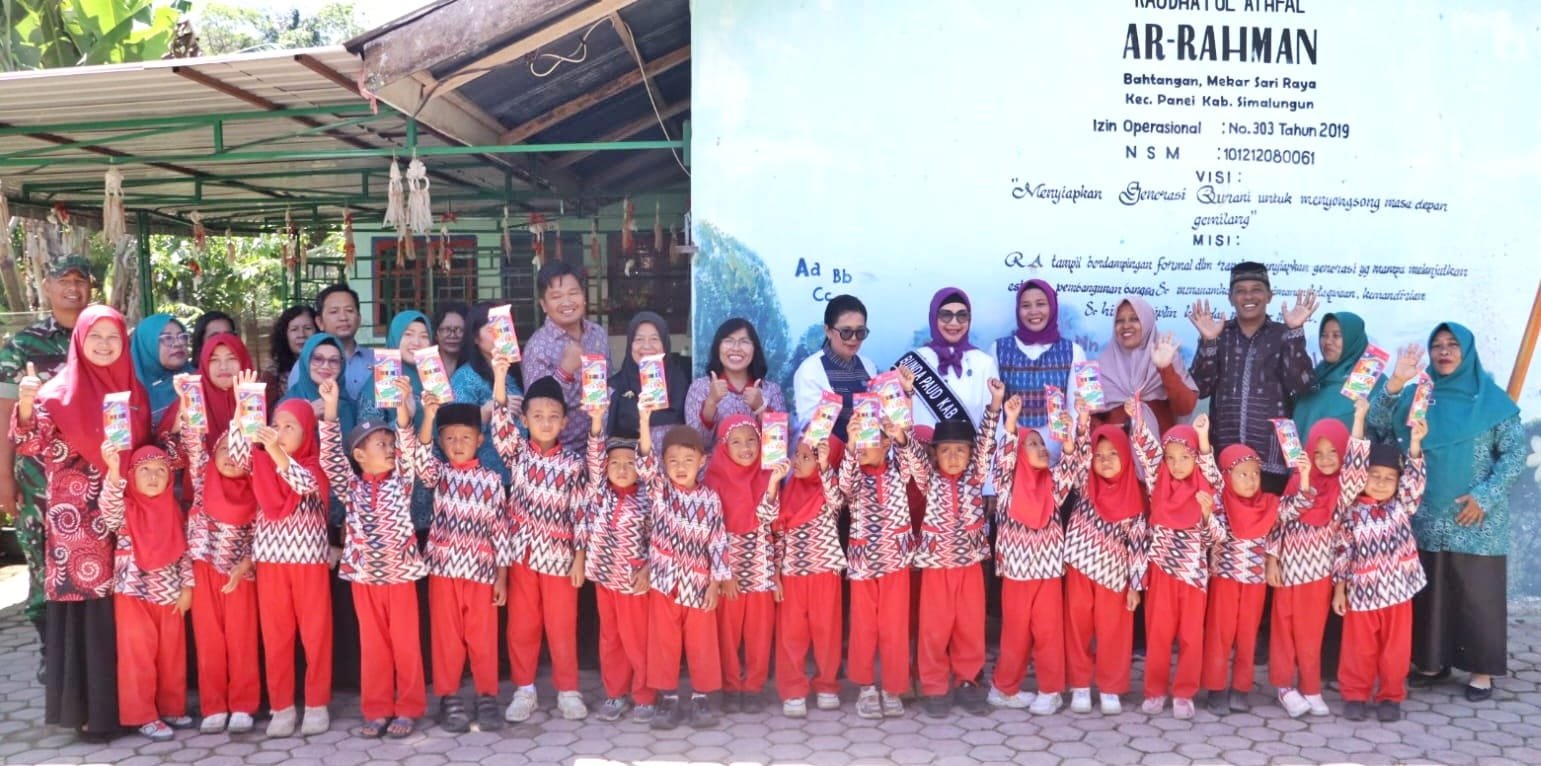 Bunda PAUD Simalungun Kunjungi MIS dan RA Ar-Rahman Panei, Tanamkan Pentingnya Pendidikan Karakter Sejak Dini