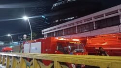 Ruko di Tanah Abang Terbakar, 12 Unit Mobil Damkar Dikerahkan ke Lokasi