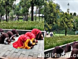 57 Bhikkhu IWFP 2026 Tiba di Muntilan, Besok Naik ke Puncak Borobudur Usung Spirit Perdamaian Dunia