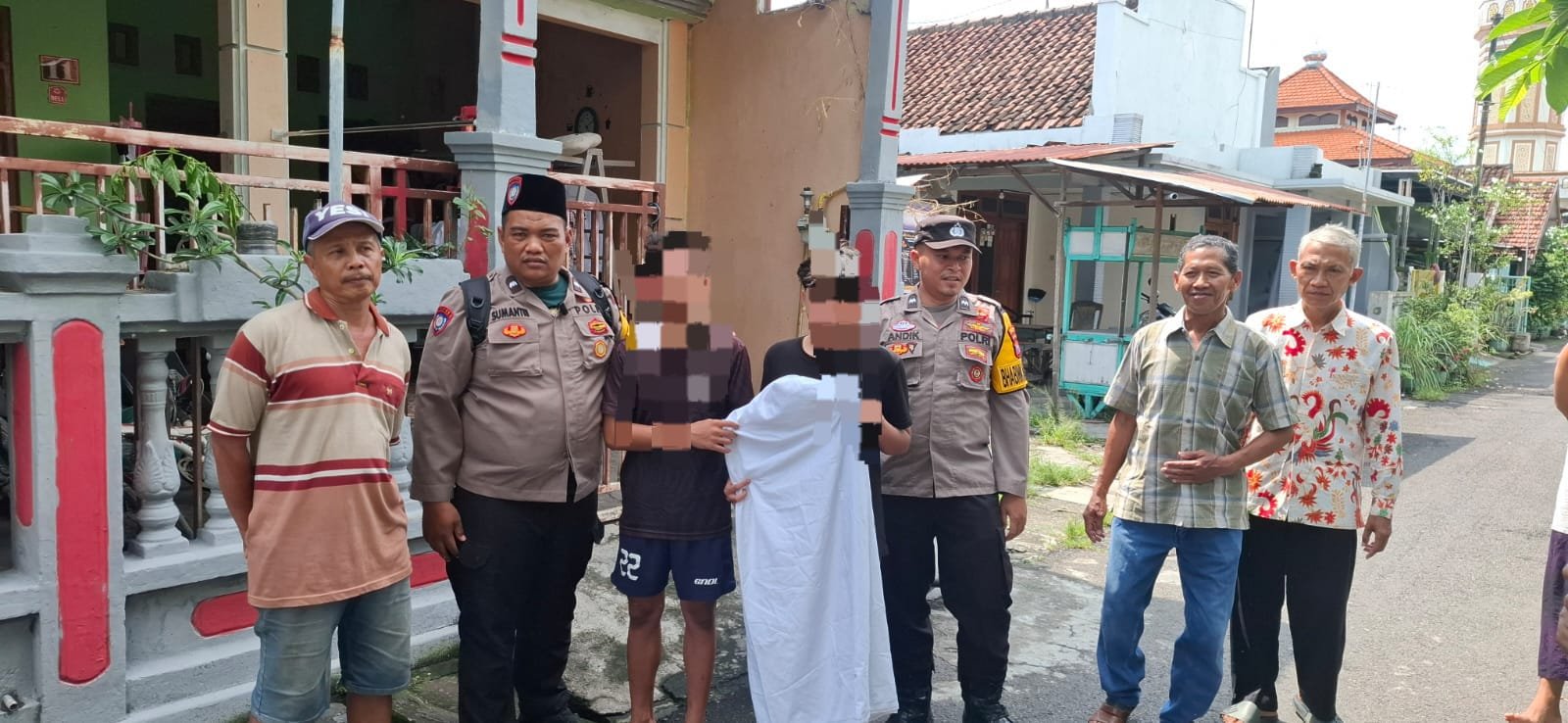 Satintelkam Polres Lamongan gerak Cepat Ungkap Vidio viral Diduga Pocong yang resahkan Masyarakat