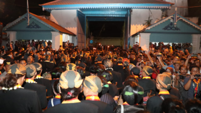5 Tempat yang Paling Banyak Dikunjungi Saat Malam 1 Suro, Dari Pantai Selatan hingga Gunung Keramat
