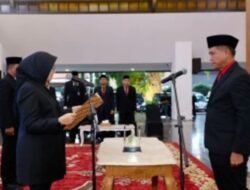Atas dasar seleksi dan poin tertinggi, Bupati Ipuk fiestiandani Dilantik Dr.Suyanto Waspo Tondo Wicaksono sebagai Sekda