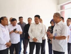 Bupati Subandi Dampingi Staf Khusus Kepresidenan Tinjau Koperasi Merah Putih di Sumorame dan Rangkah Kidul