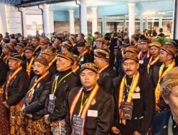 Kirab Malam 1 Suro Keraton Surakarta Tetap Khidmat, KRA Dwitito Cahyono SH., MM. Dapat Kehormatan Membopong Pusaka